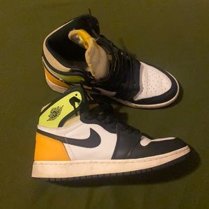 Good condition Volt Gold Jordan 1s